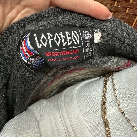 Gorgeous Chunky Scottish Cardigan by Lofoten. Grey Red White. Sz 46 - Picture 6 of 7